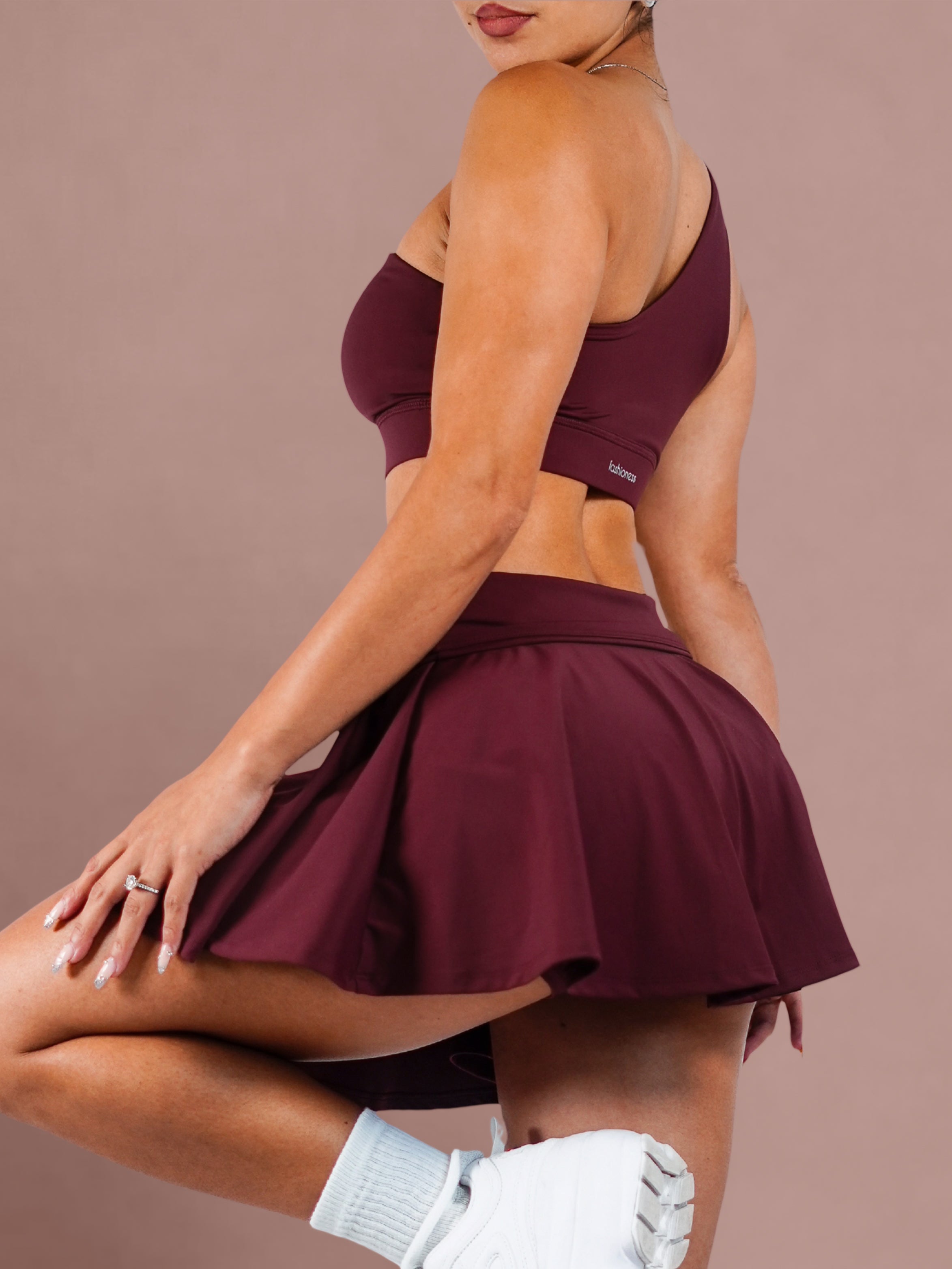 Serve Off Shoulder Sports Bra (Burgundy)