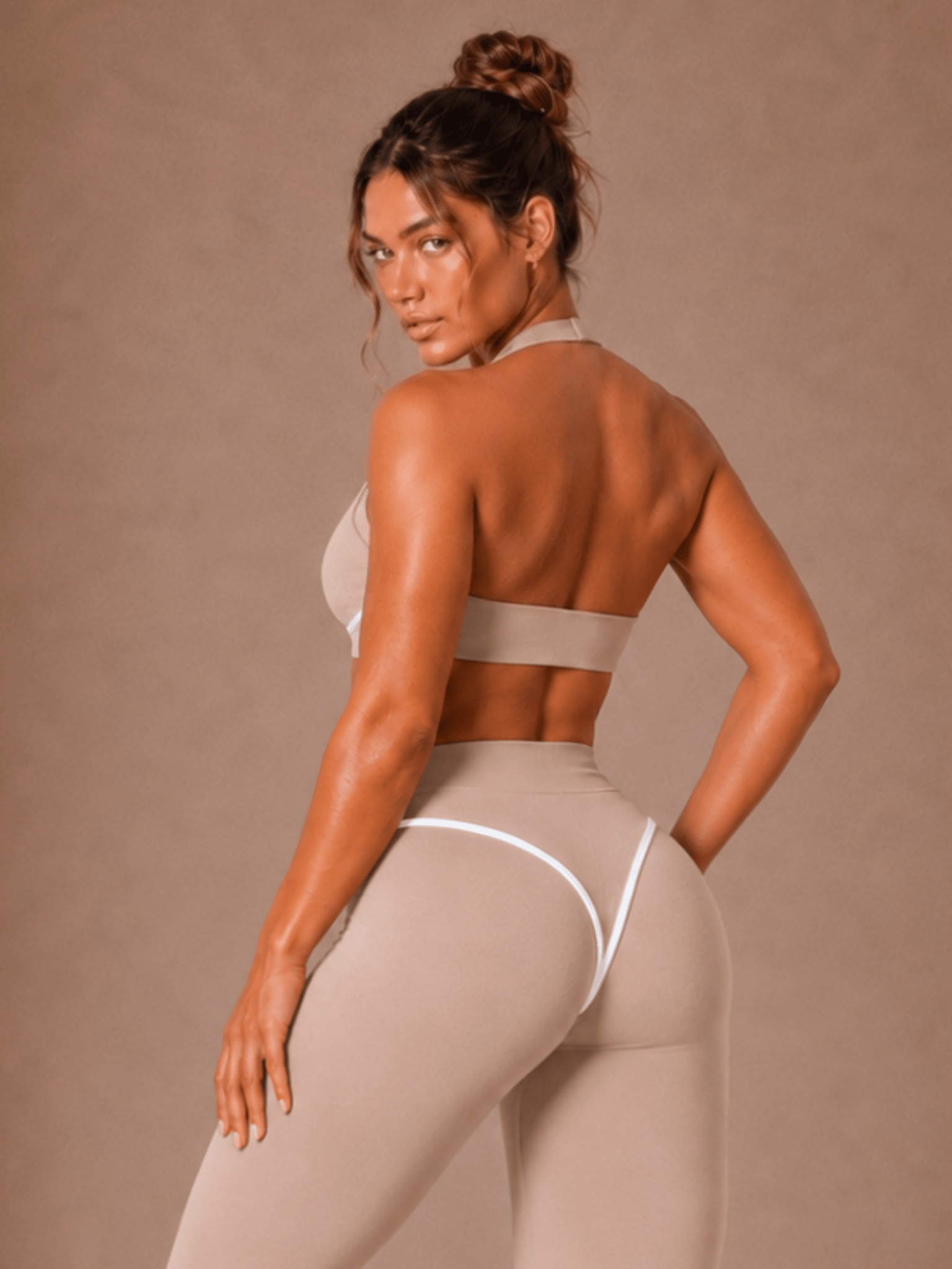 Curve Contrast Sports Bra (Toasted Coconut) - Fitness Fashioness
