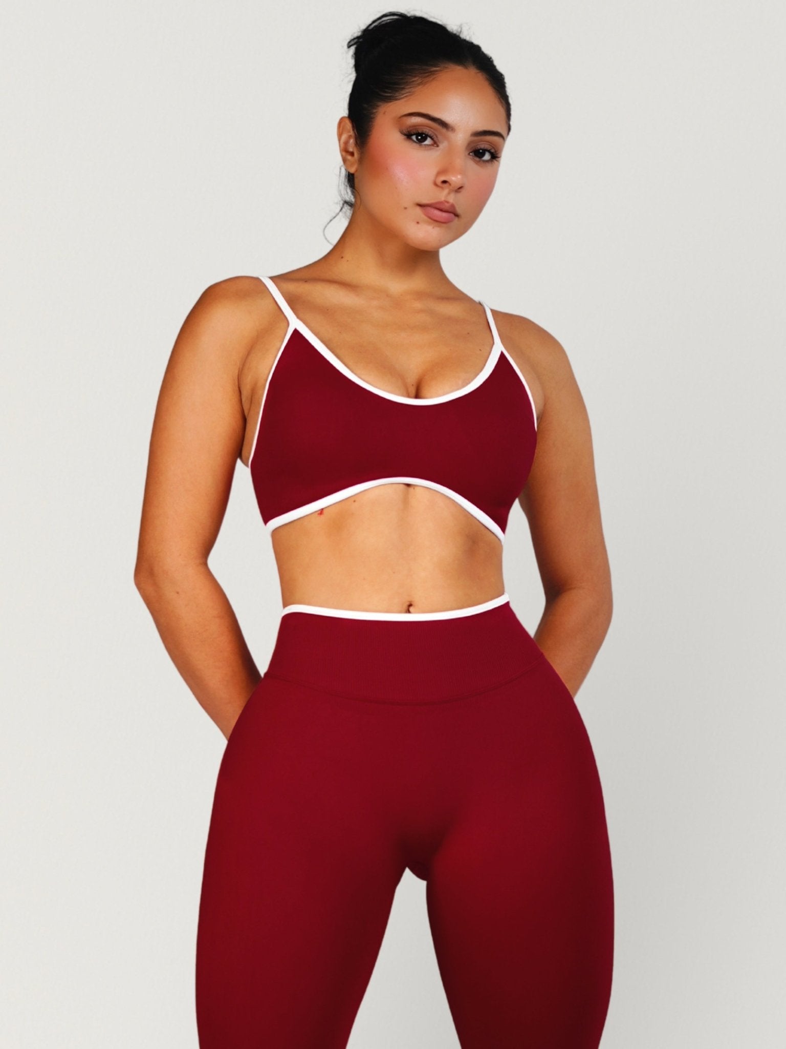 Figure Contrast Sports Bra (Burgundy) - Fitness Fashioness