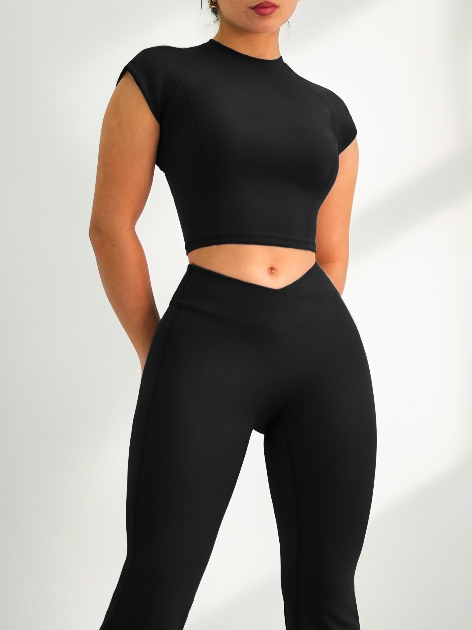 Oasis Top (Black) - Fitness Fashioness