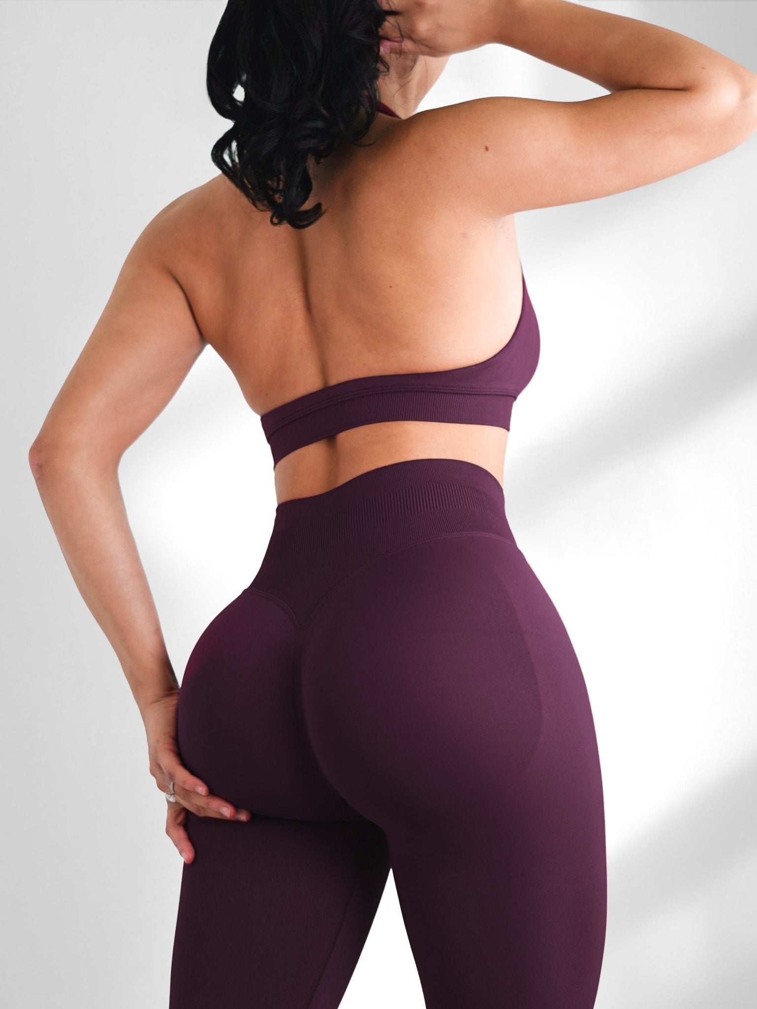 (PRE - ORDER) Curve Club Halter Sports Bra (Blackberry Purple) - Fitness Fashioness