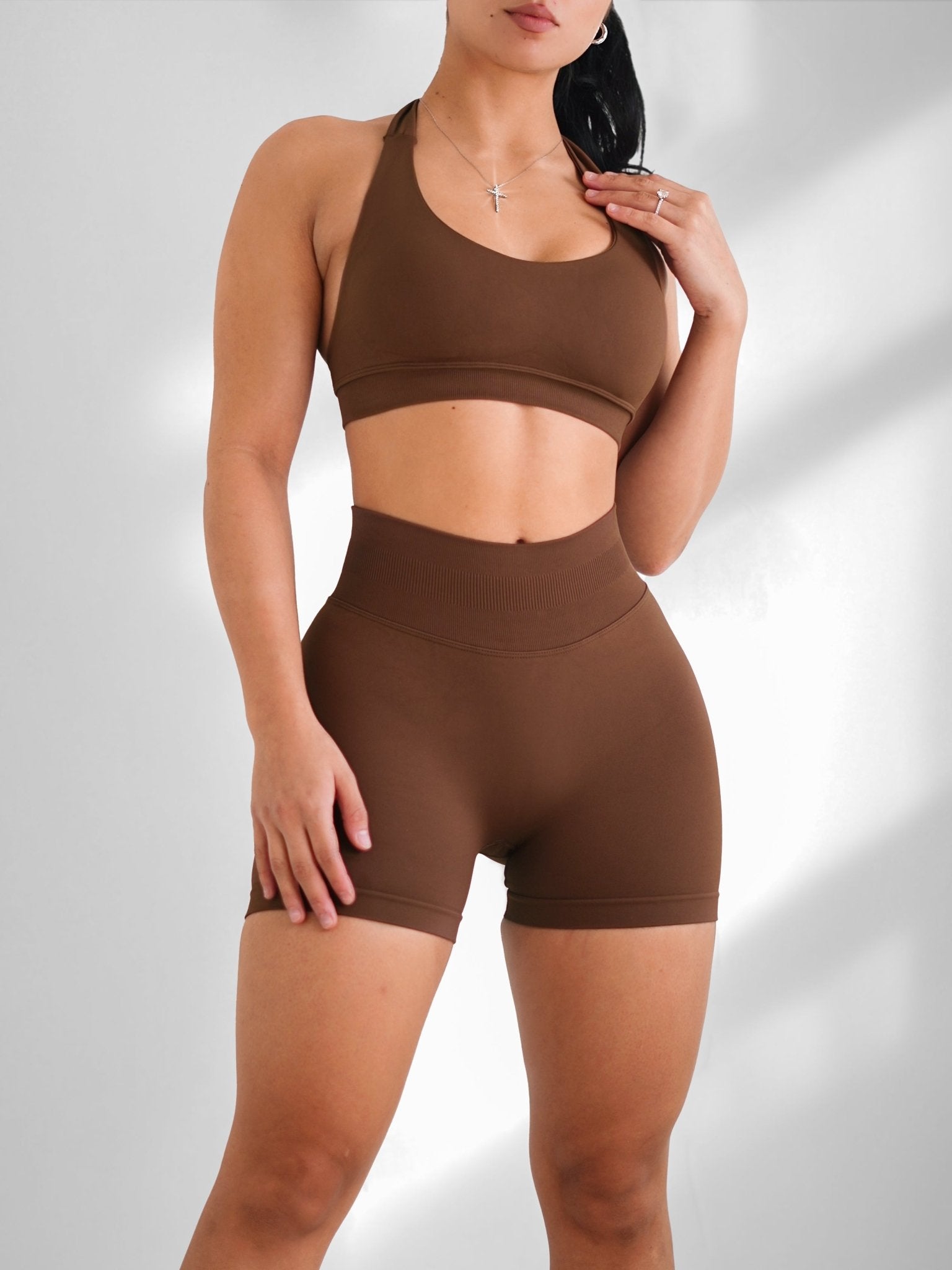 (PRE - ORDER) Curve Club Halter Sports Bra (Espresso) - Fitness Fashioness