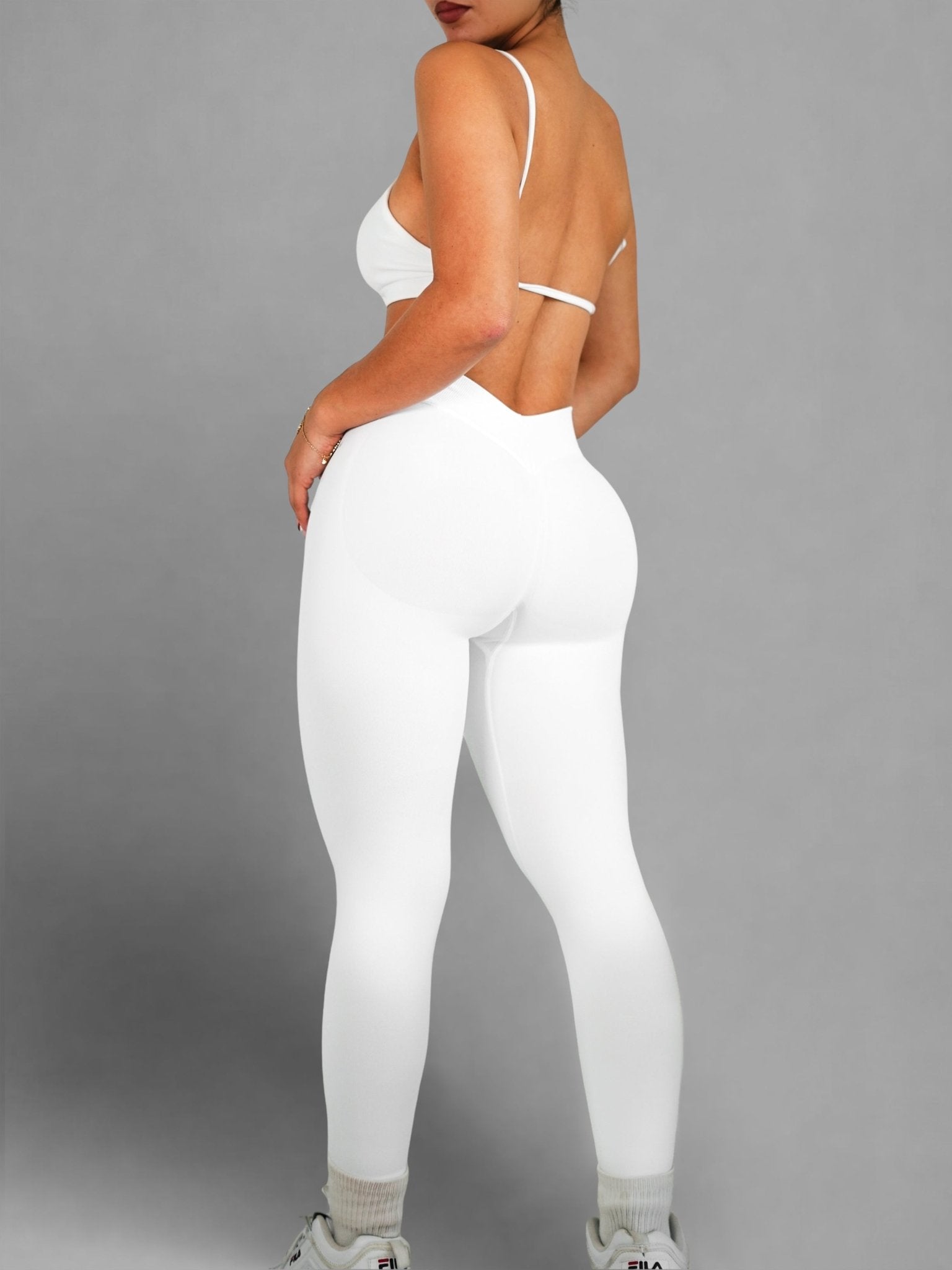 (PRE - ORDER) Viral Seamless V Back Leggings (White) - Fitness Fashioness