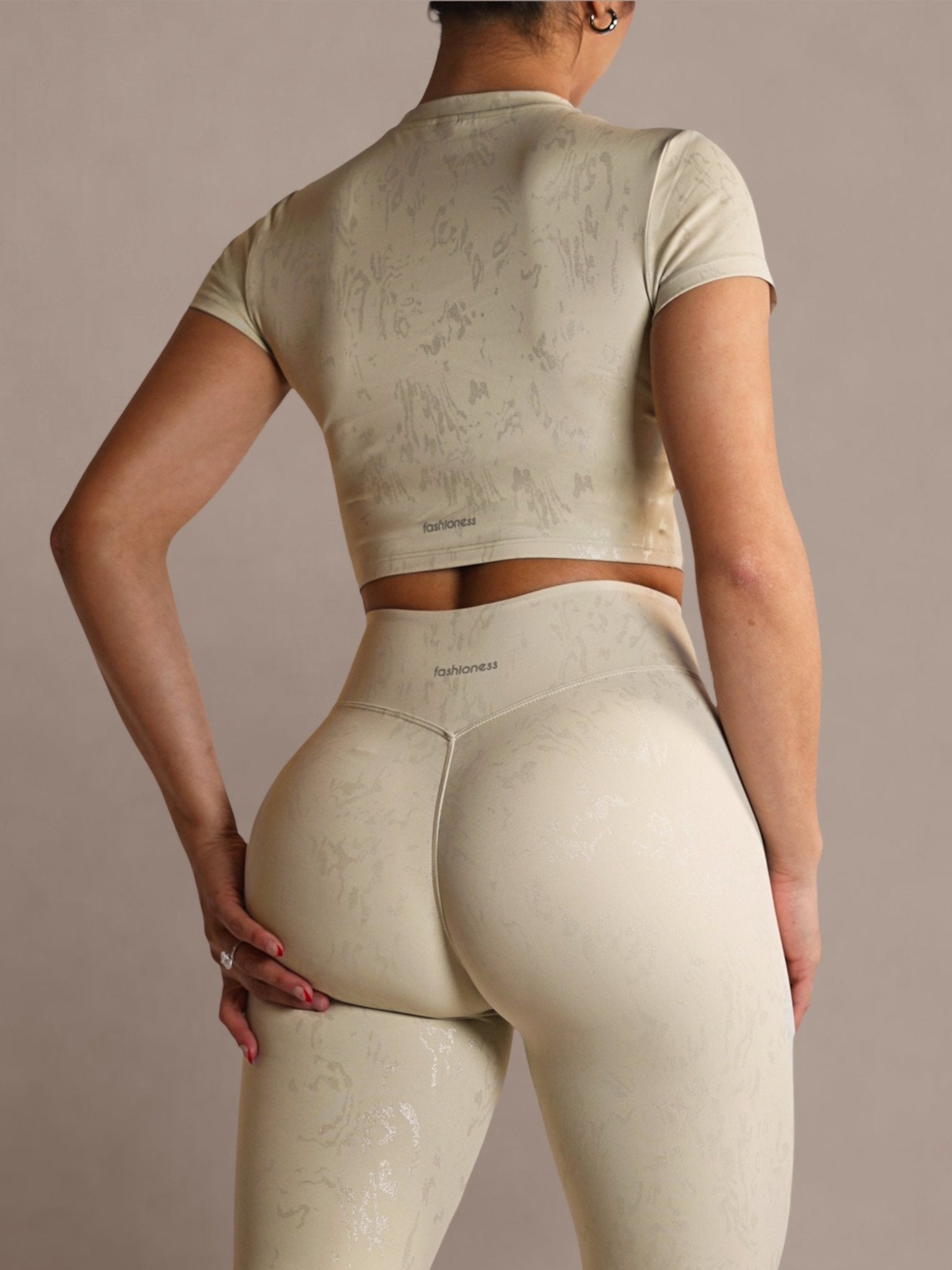 Signature Short Sleeve Top (Soft Pearl) - Fitness Fashioness