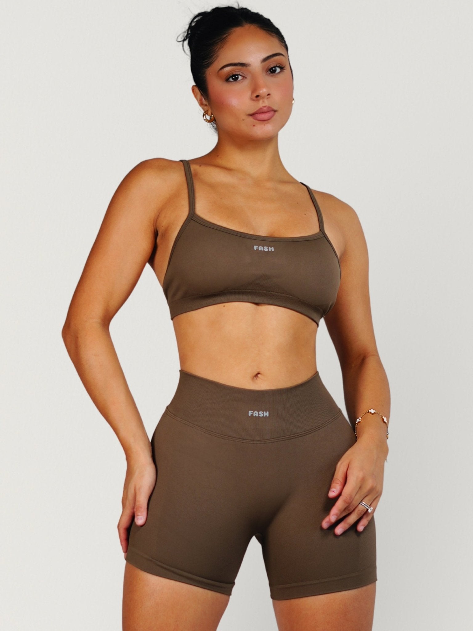 Viral Seamless Adjustable Sports Bra (Soft Brown) - Fitness Fashioness
