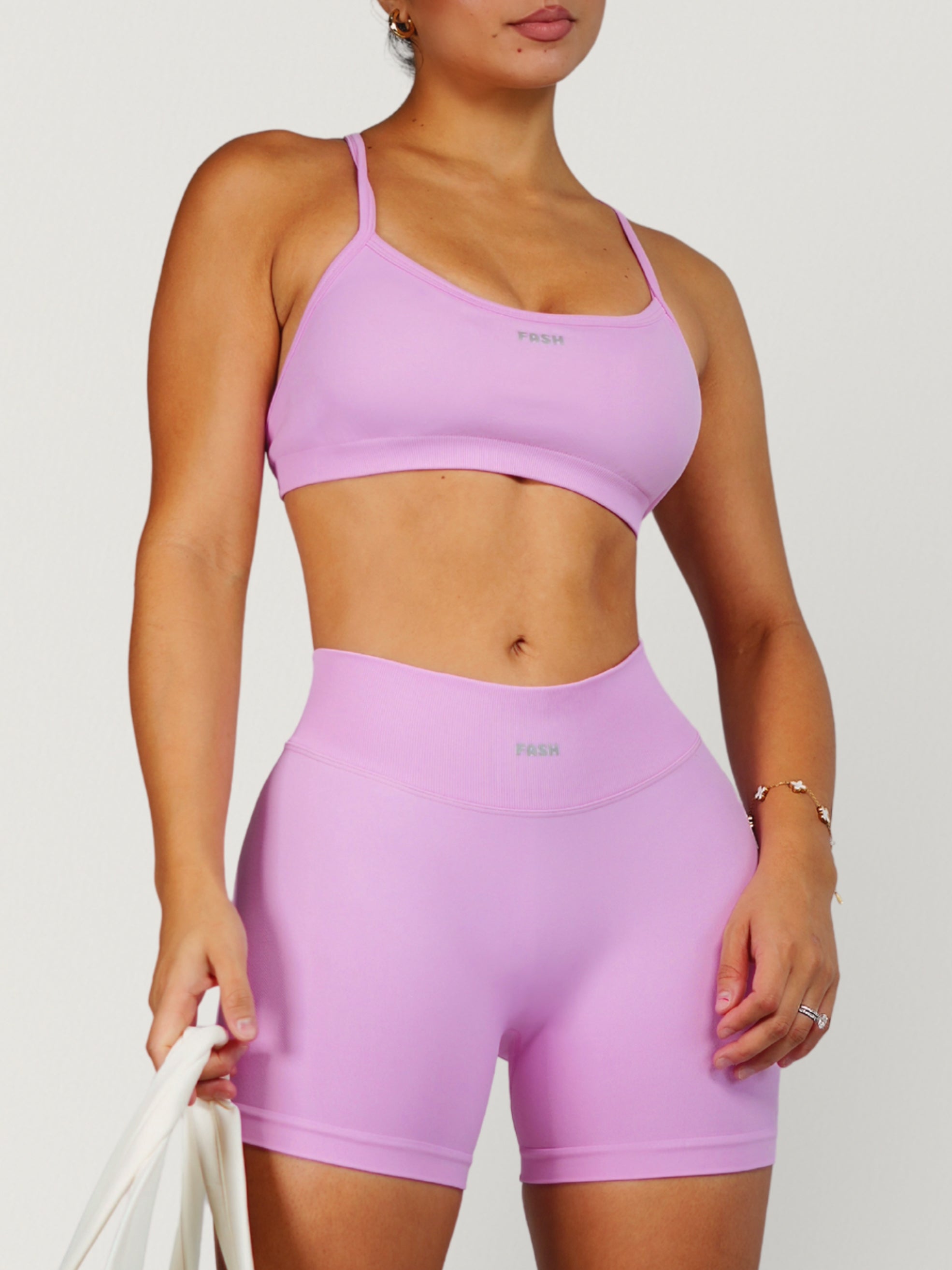 Viral Seamless Adjustable Sports Bra (Soft Pink)