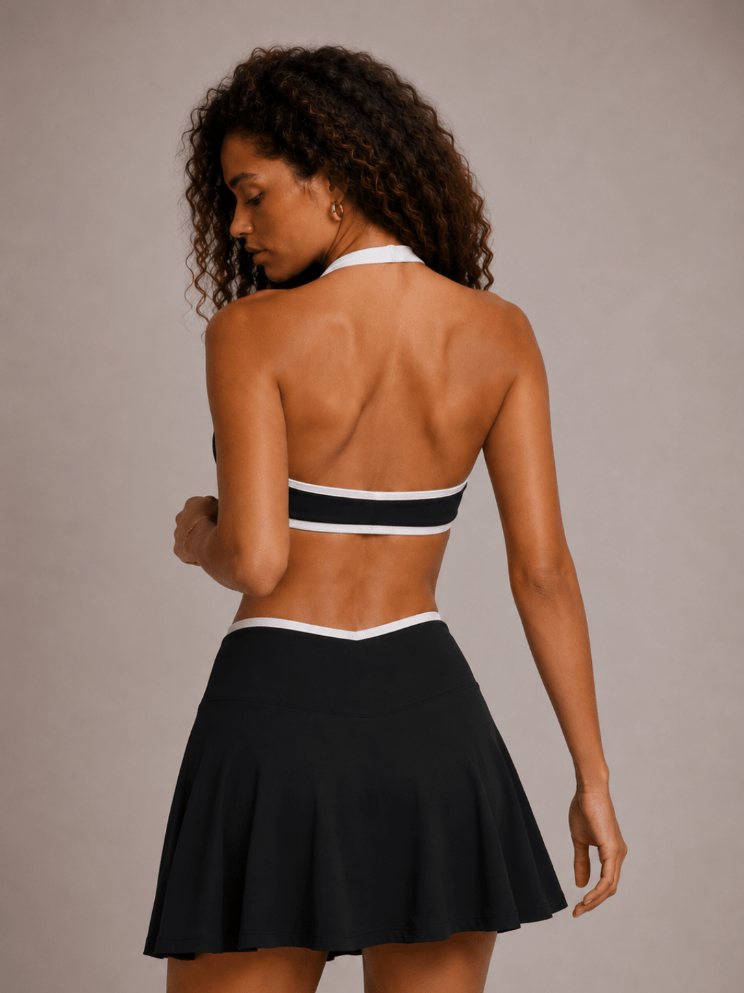 Contrast Club Sports Bra (Black) - Fitness Fashioness