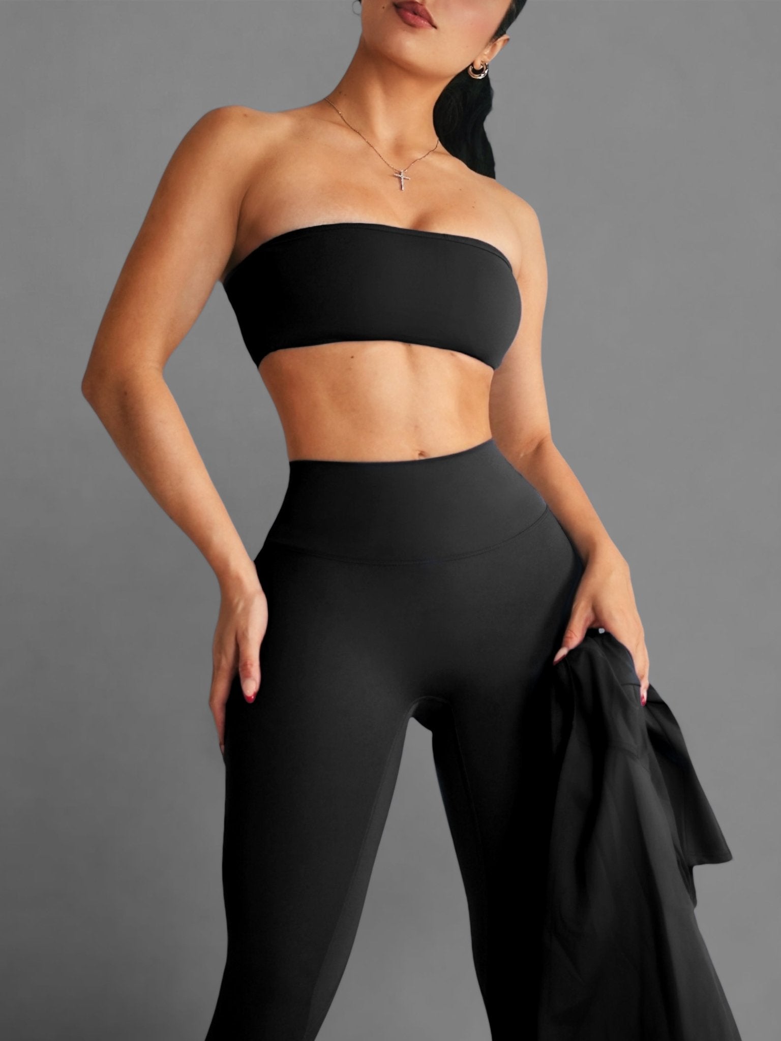 Embody Tube Top Sports Bra (Black) - Fitness Fashioness
