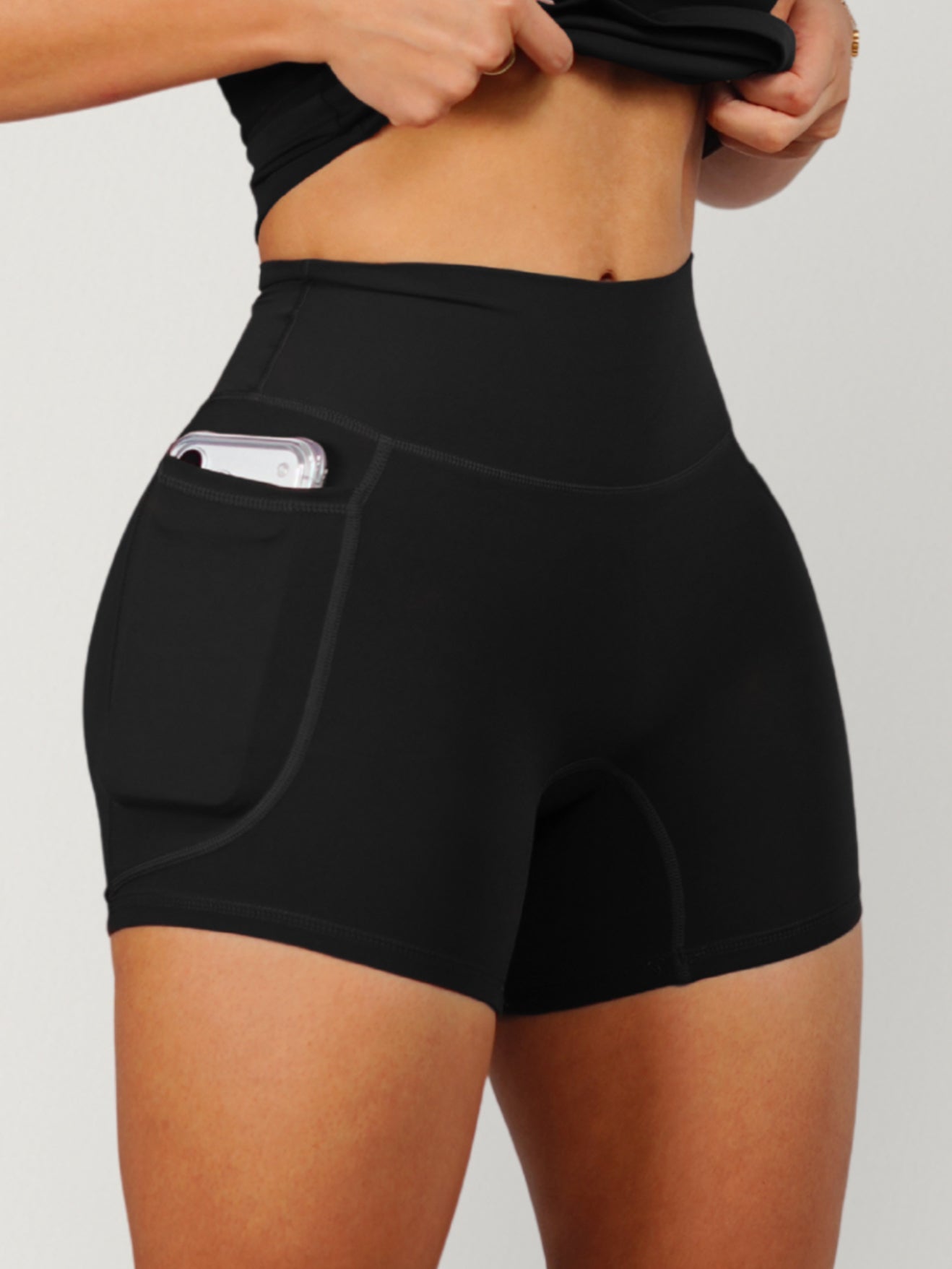 Essential Pocket Shorts (Black) - Fitness Fashioness