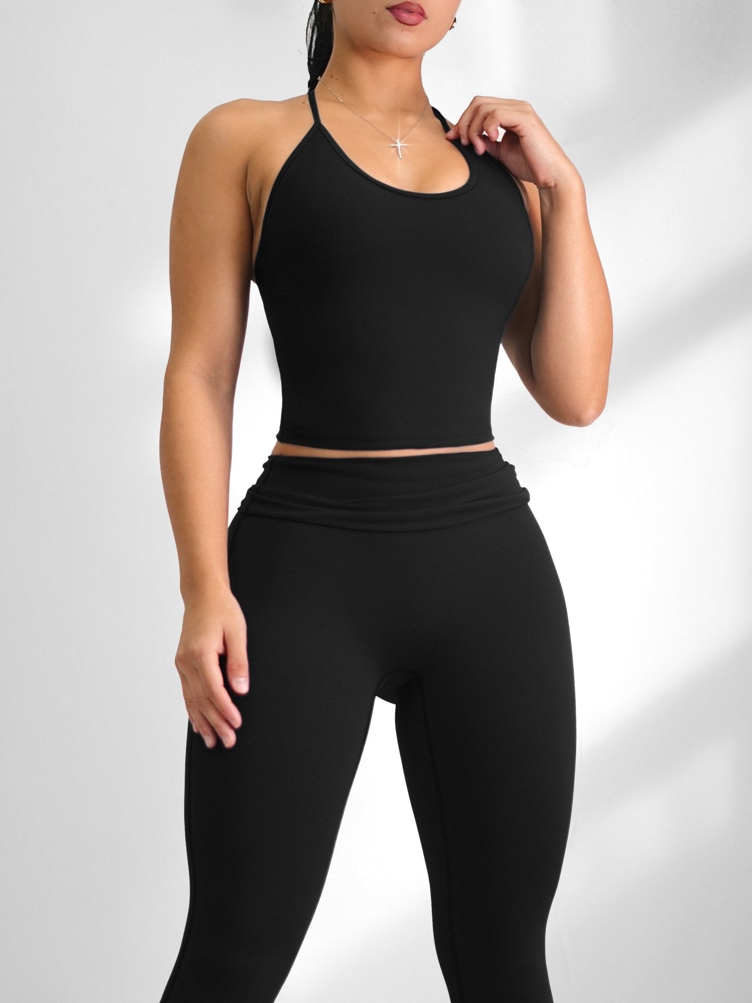 Halter Yoga Sports Top (Black) - Fitness Fashioness