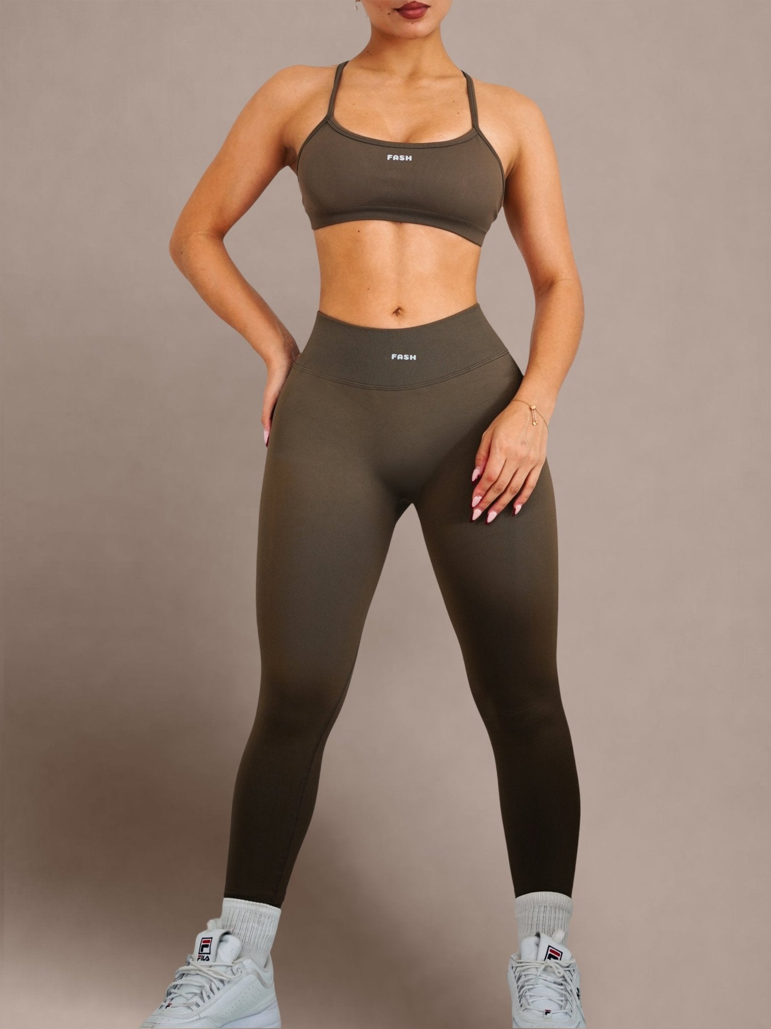 (PRE - ORDER) Viral Seamless V Back Leggings (Soft Brown) - Fitness Fashioness