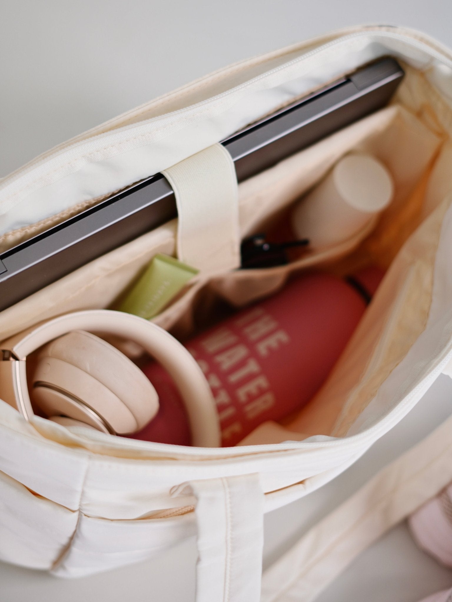 Puffer Sports Tote Bag (Cream) - Fitness Fashioness