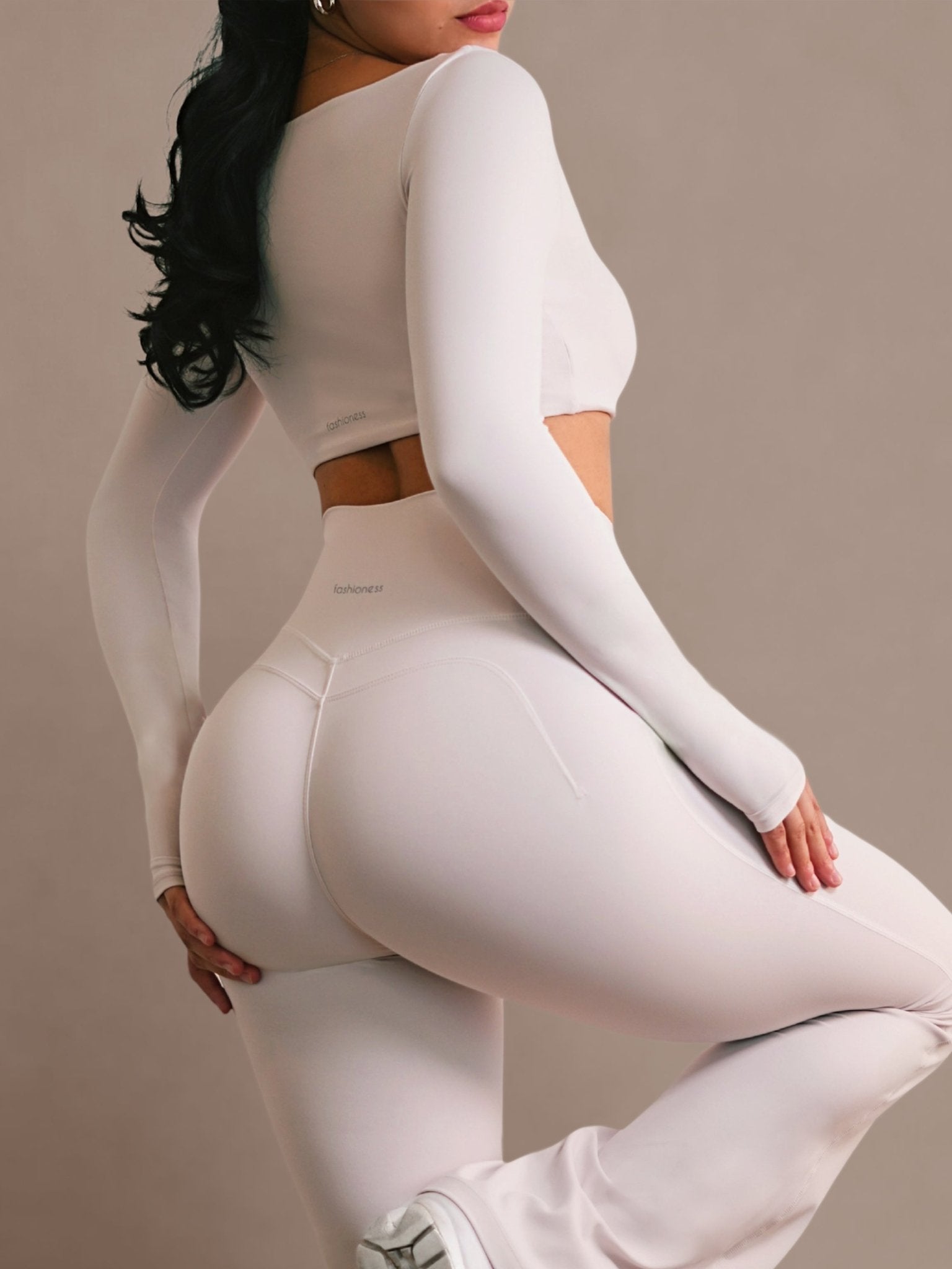 Reformer Long Sleeve Sports Top (Light Swan) - Fitness Fashioness