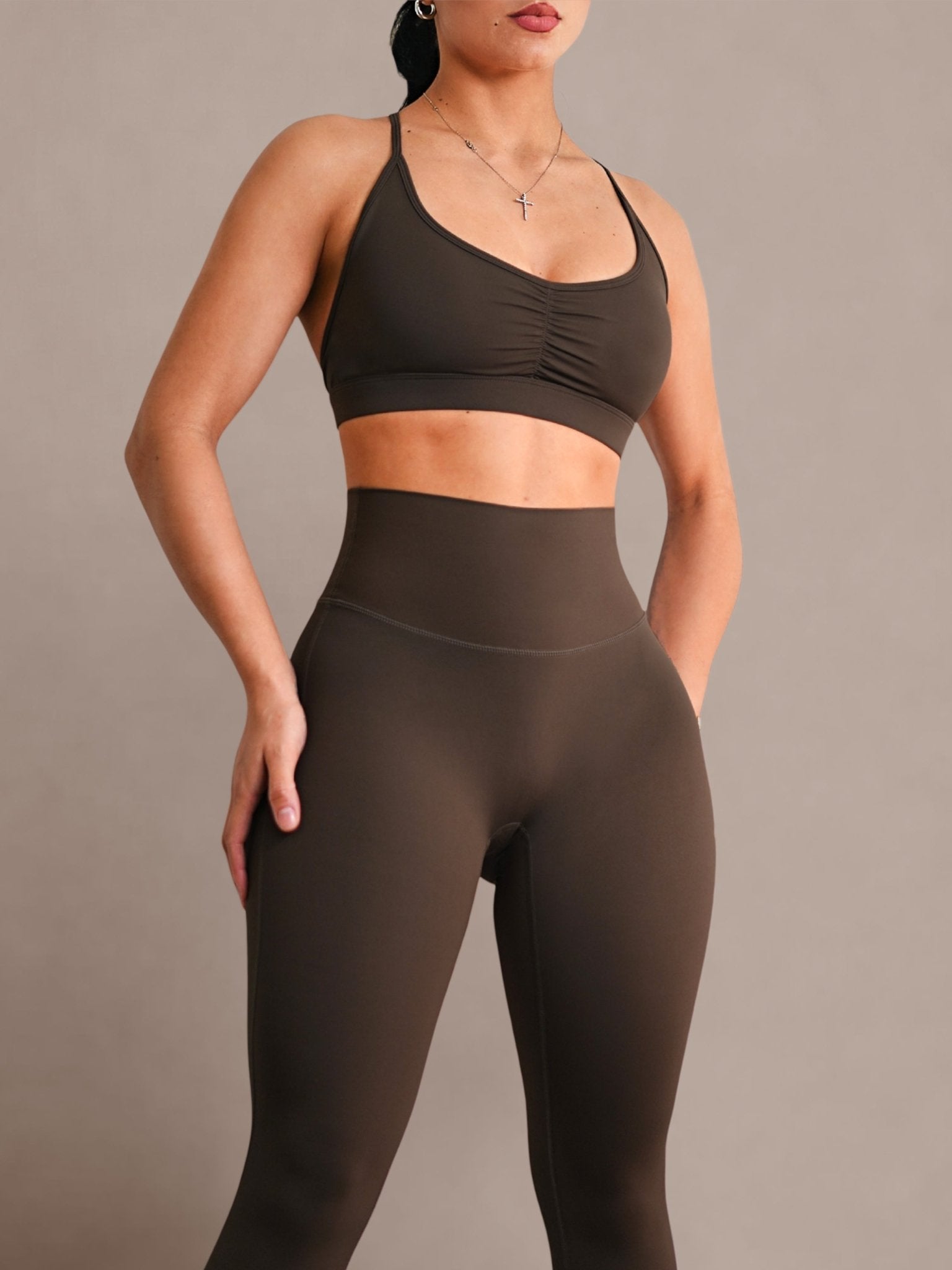 Reformer Sports Bra (Dark Espresso) - Fitness Fashioness