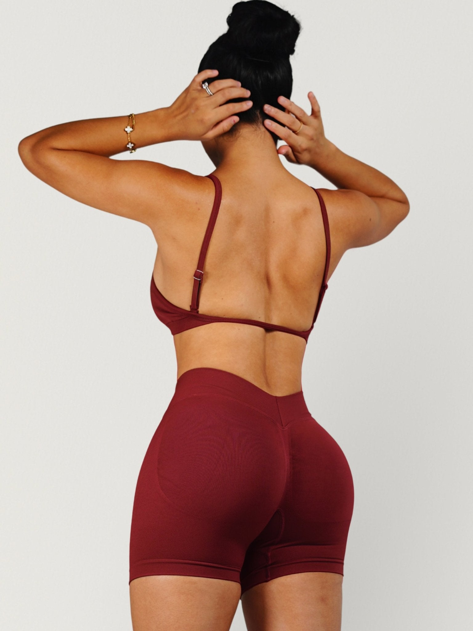 Viral Seamless Adjustable Sports Bra (Cherry Red) - Fitness Fashioness